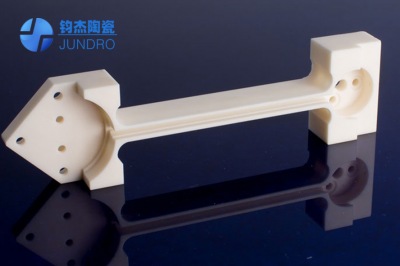 半導體行業(yè)：氧化鋁陶瓷發(fā)展的又一個里程碑！